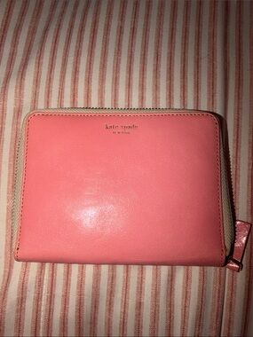 kate spade Y2K Pink Zip-Around Leather Wallet with Cream Trim